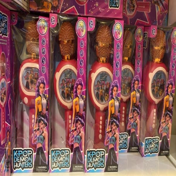 K-pop theme mic - Wholesale Toys & Return Gifts India