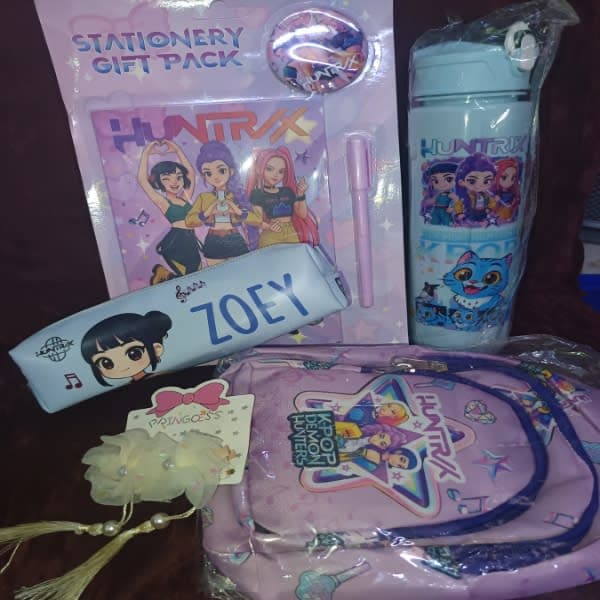 K-pop hamper 28 - Wholesale Toys India